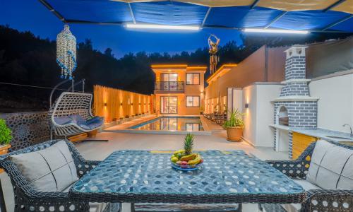 Villa Maria 2 — 2
