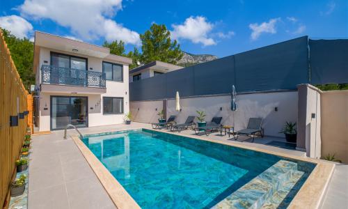 Villa Maria 2 — 22