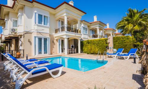 Villa Oyster 1 — 1