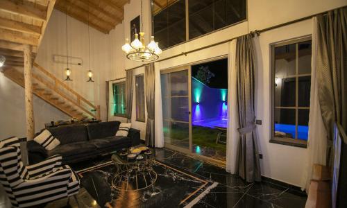 Villa Palace Small — 11