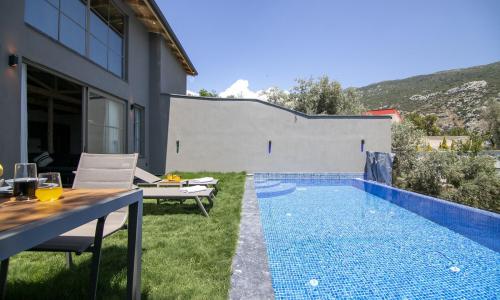 Villa Palace Small — 8