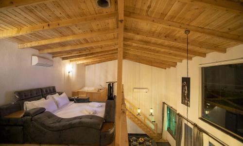 Villa Palace Small — 23