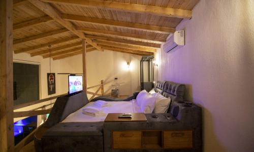 Villa Palace Small — 21