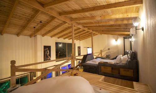 Villa Palace Small — 22