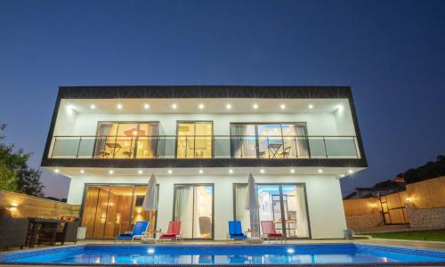 Villa Palas — 11