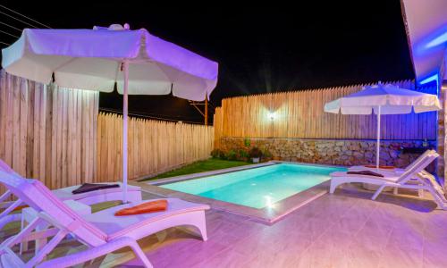 Villa Pamir — 14