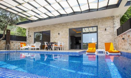 Villa Panama — 17