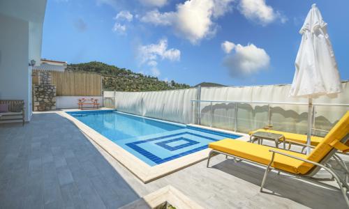 Villa Pandora — 4