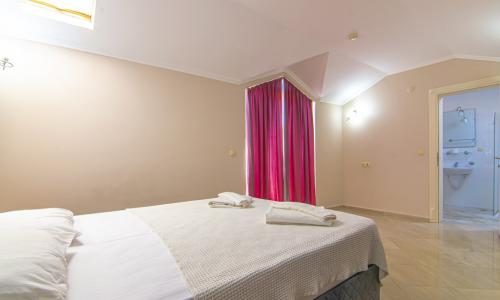 Villa Pearl 8 — 15