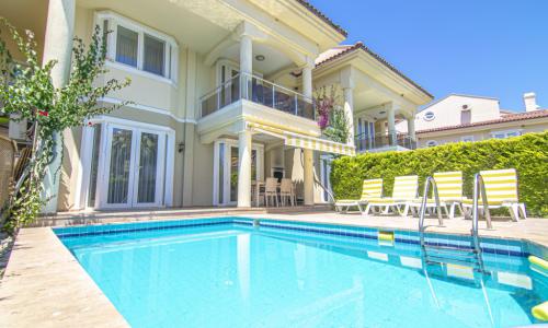 Villa Pearl 8 — 3