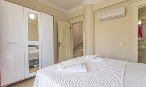 Villa Pearl 8 — 19