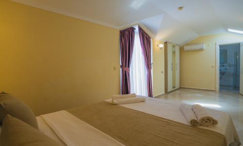 Villa Pearl 9 — 23