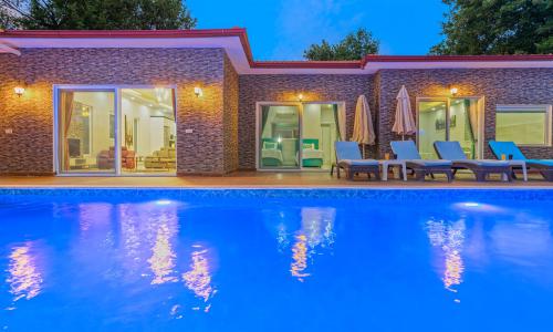 Villa Peri — 8