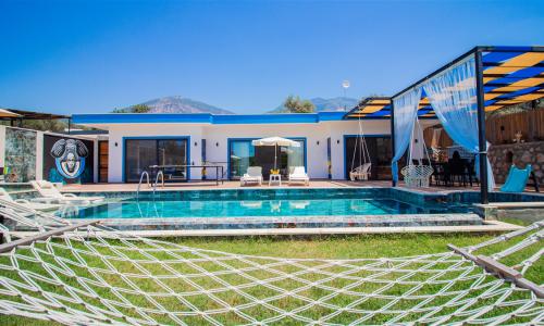 Villa Piker House — 3