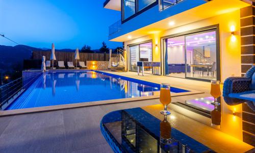 Villa Pilot — 4