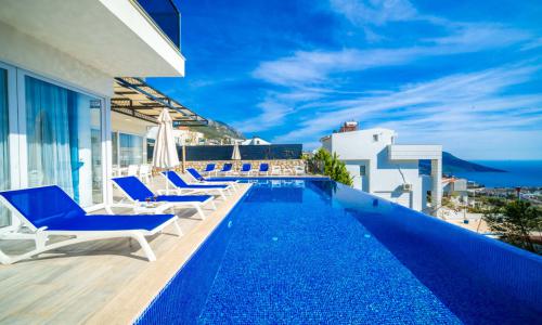 Villa Platos — 2