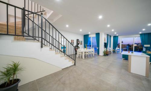 Villa Platos — 50