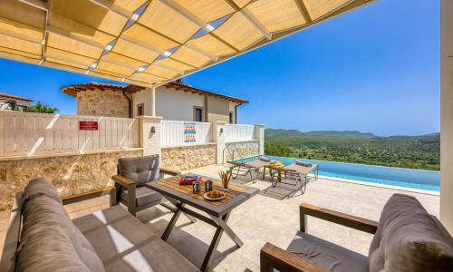 Villa Poeta — 15