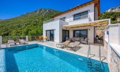 Villa Poeta — 10