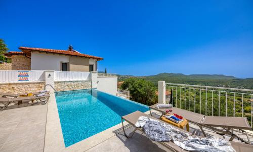 Villa Poeta — 13