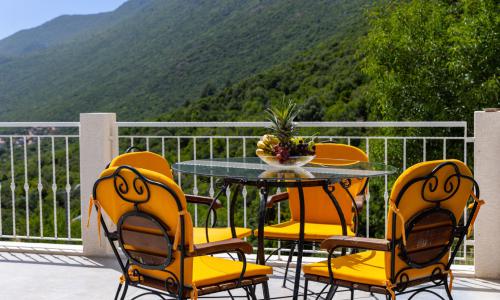 Villa Poeta — 19