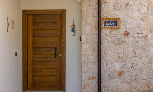 Villa Poeta — 57