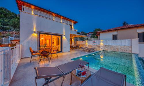 Villa Poeta — 6