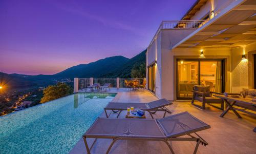 Villa Poeta — 2