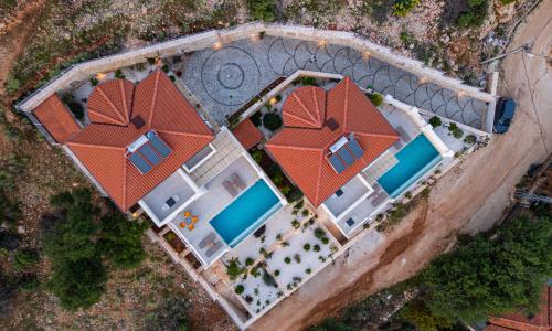 Villa Poeta — 63