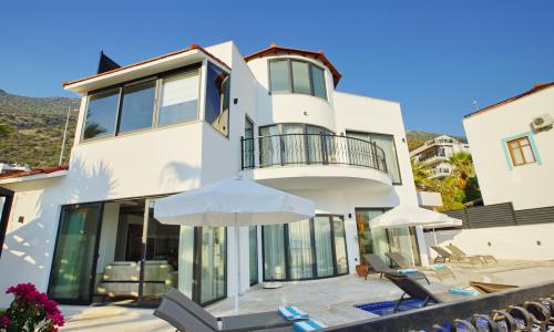 Villa Quinn — 11