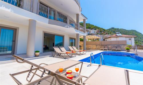 Villa Quzey — 2