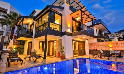 Villa Rainbow 2