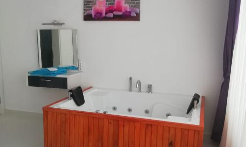 Villa Rayna — 36