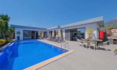 Villa Renk — 16