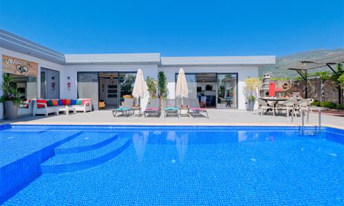 Villa Renk — 12