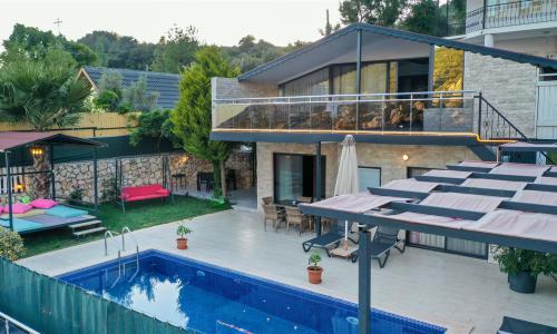 Villa Reyhan — 4