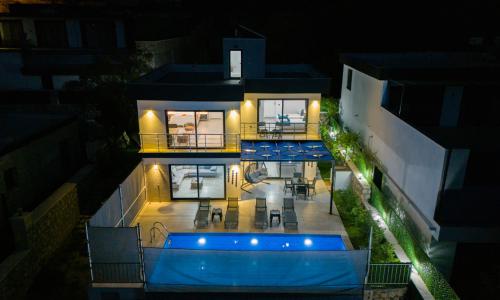 Villa Rojin — 74