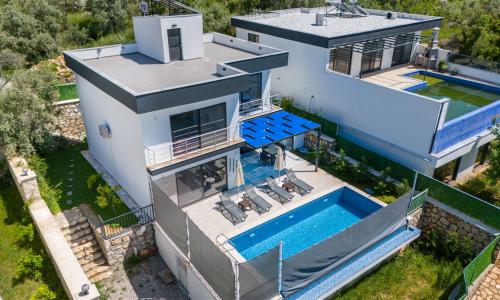 Villa Rojin — 69
