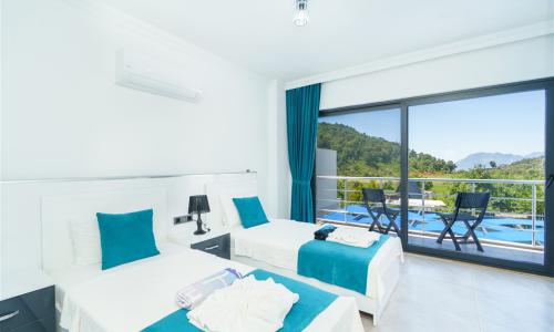 Villa Rojin — 62