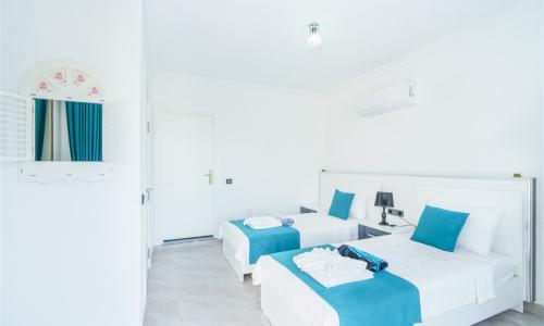 Villa Rojin — 57