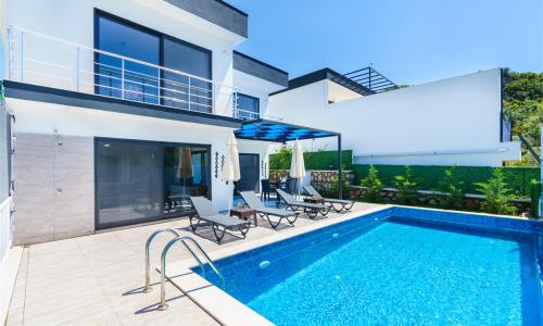Villa Rojin — 2