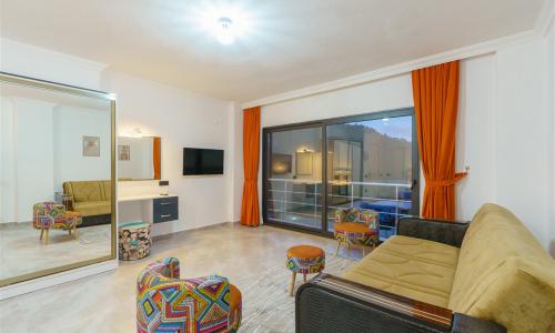 Villa Rojin — 49