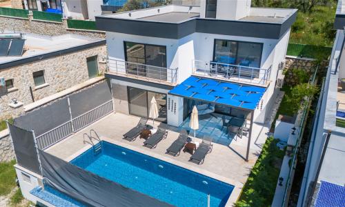 Villa Rojin — 75
