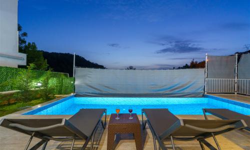 Villa Rojin — 19