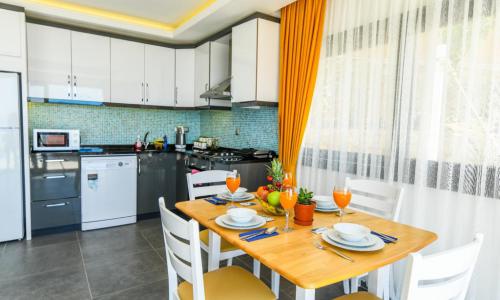 Villa Romeo — 10