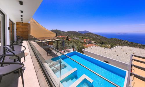 Villa Rosso — 4
