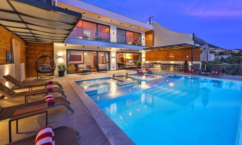 Villa Rosso — 2