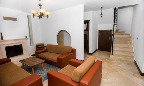 Villa Rota 3 — 14