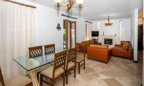 Villa Rota 3 — 10