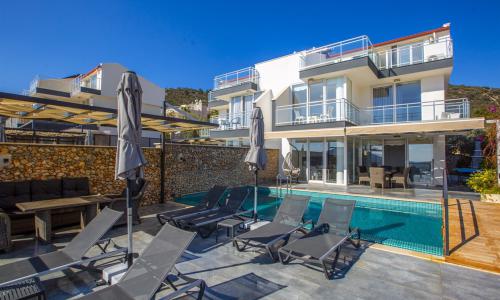 Villa Royal 1 — 5